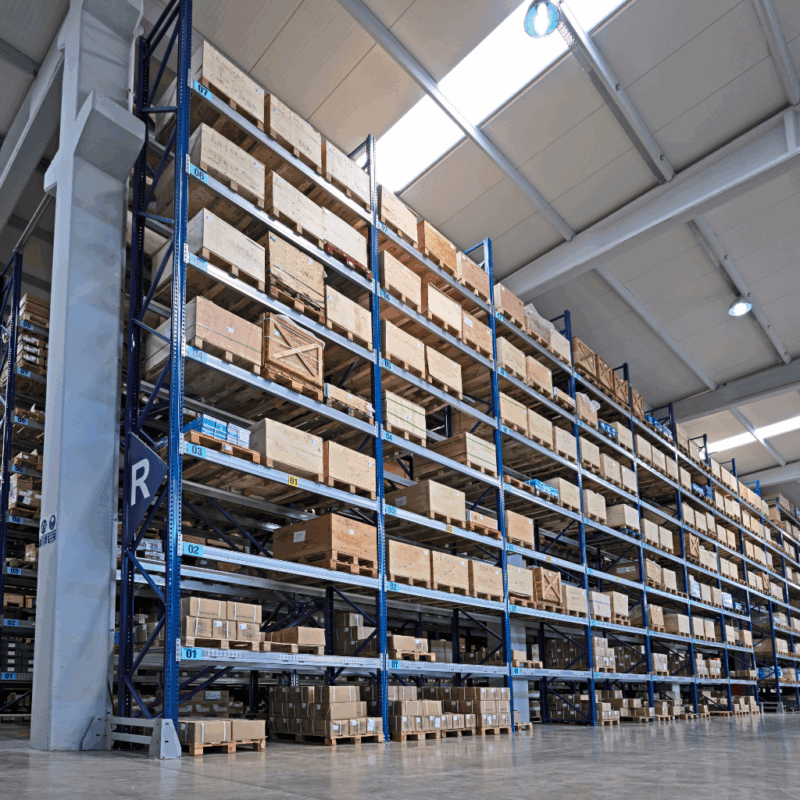 Widok magazynu wysokiego składowania – śledzenie produktów w systemie KLL-ERP